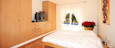 Dormitorio principal chalet de alquiler en la Costa Blanca