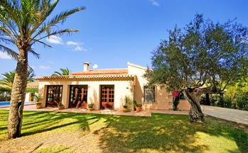 villa de alquiler cerca de javea