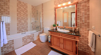 Cuarto de baño de chalet en la Costa Blanca