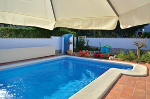 Villa con piscina en las afueras de Javea