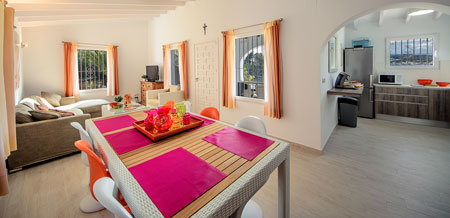 Gezellige eetkamer van Villa La Vista